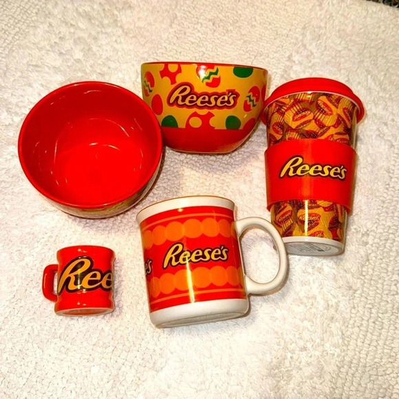 8pc Reese’s Peanut Butter & Chocolate Hershey’s Candy Bundle Collectibles/Cups - Picture 1 of 16